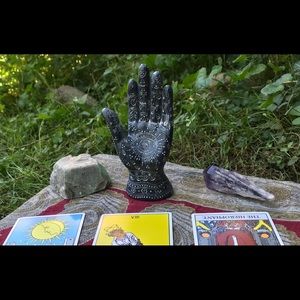 Tarot Hand / Hamsa statue